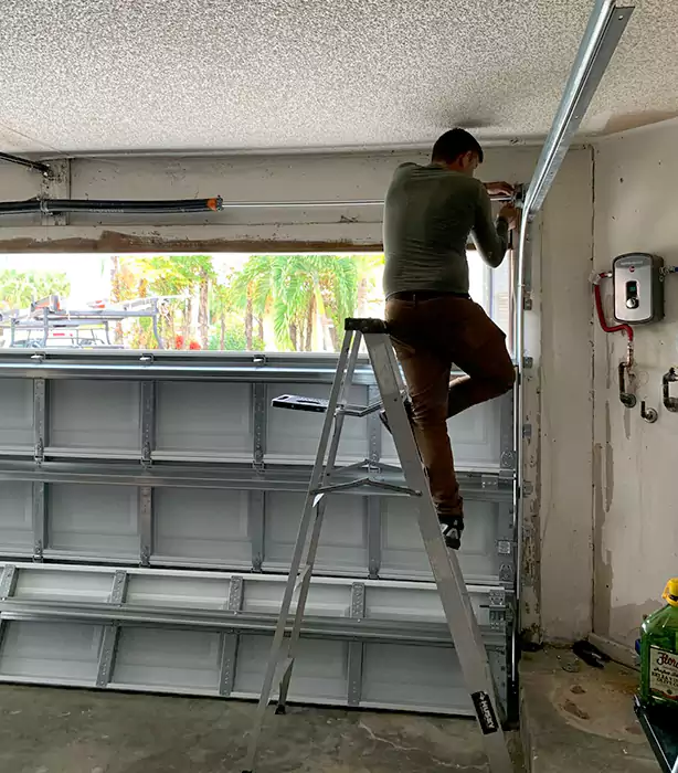 24 Hour Emergency Garage Door Repair in Lisle, IL